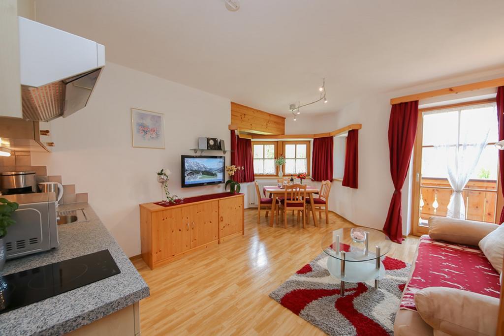 Haus Breithornblick Apartamento Maria Alm am Steinernen Meer Exterior foto